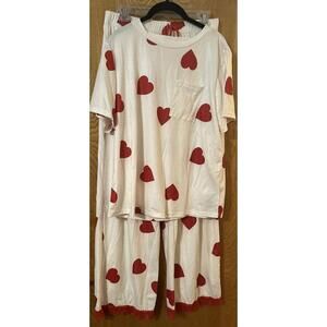 Heart Pajamas So Soft Size Large NWT!!!!!!!!